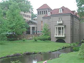  Delaware:  アメリカ合衆国:  
 
 Winterthur Museum and Country Estate